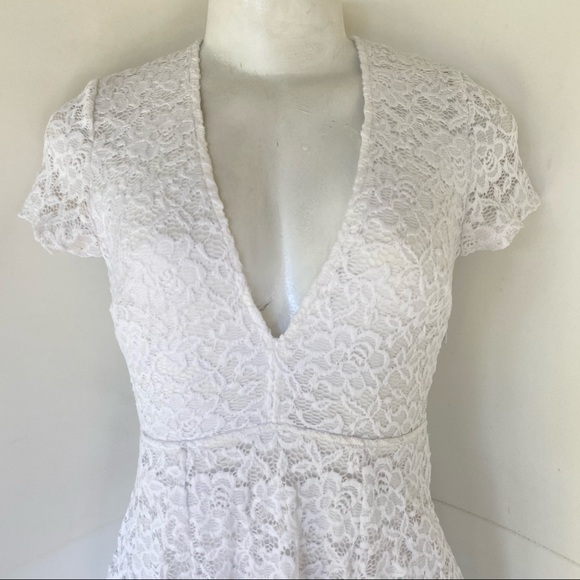 SHOW ME YOUR MUMU WHITE LACE CROCHET MINI DRESS - Picture 3 of 7